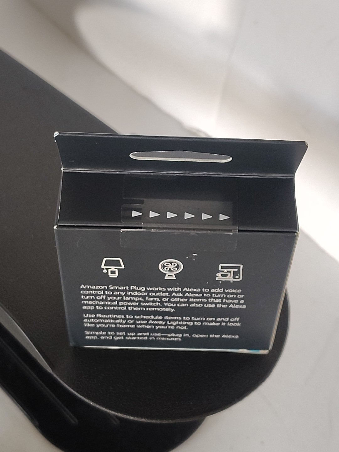 SEALED Amazon Smart Plug Alexa Controls Any Outlet C2YY37 Vacation Security