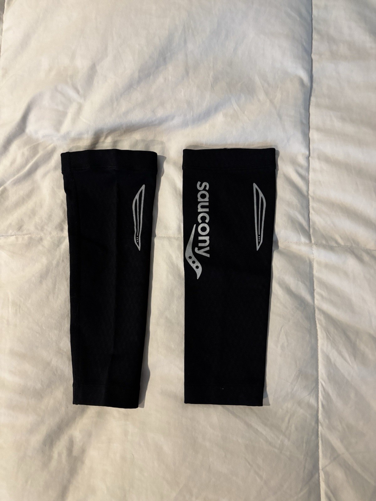 Saucony Amp Pro 2 Compression Calf Sleeves - Size Medium