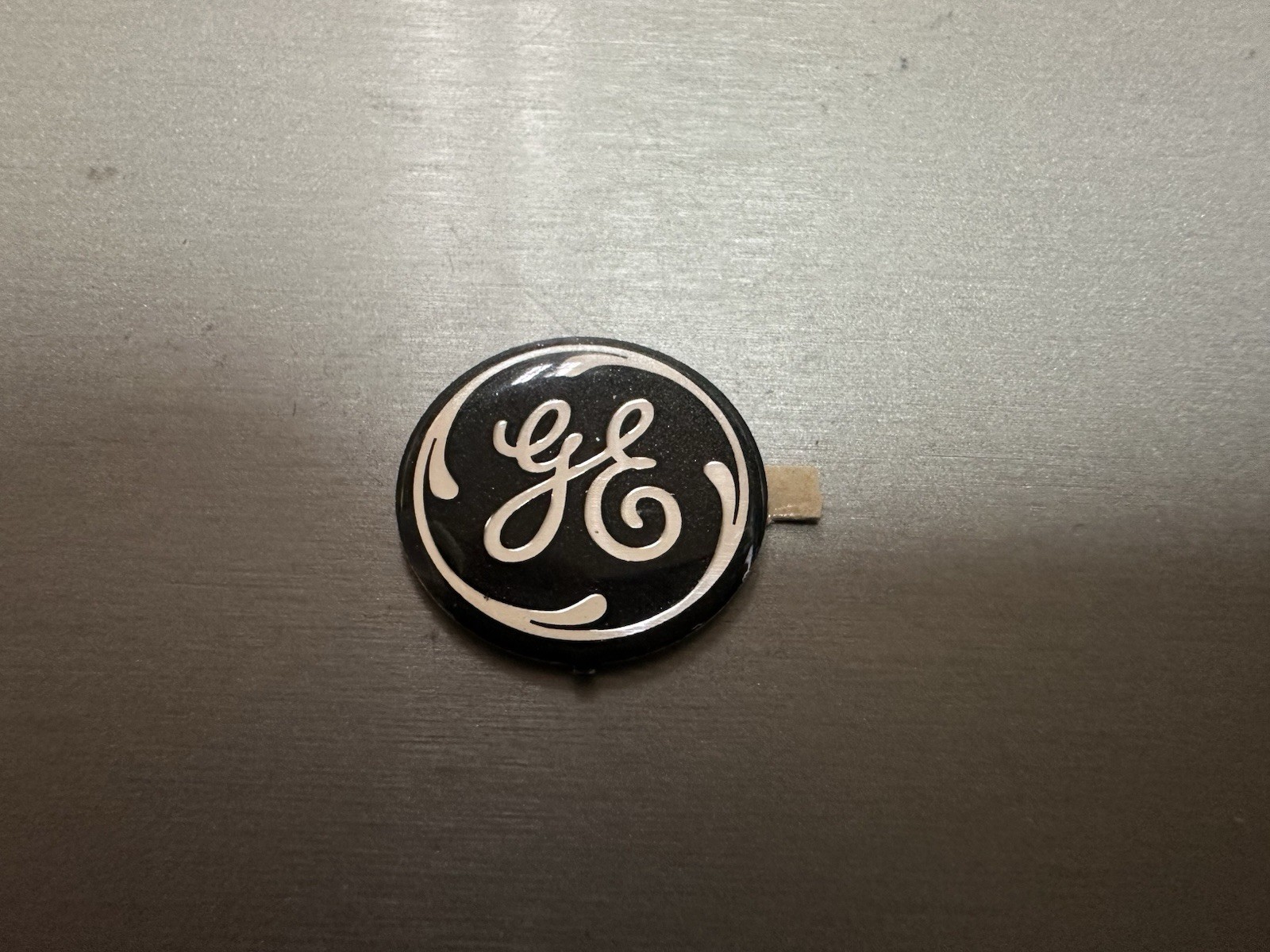 GE PU Dome Badge Nameplate Emblem 0.75"DIA x 0.08" Thick, Black finish, NEW