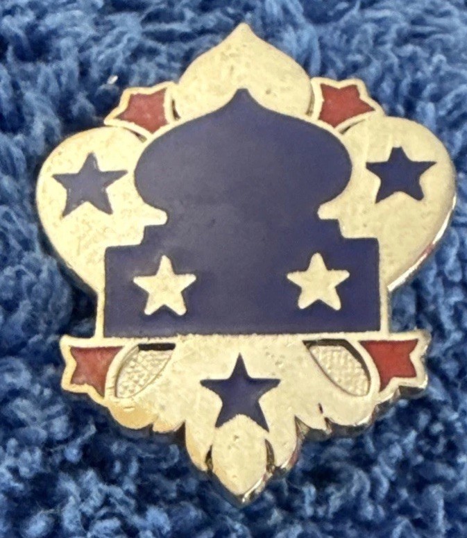 US ARMY 5th Army North NCBU Crest DI/DUI Pin CB D7