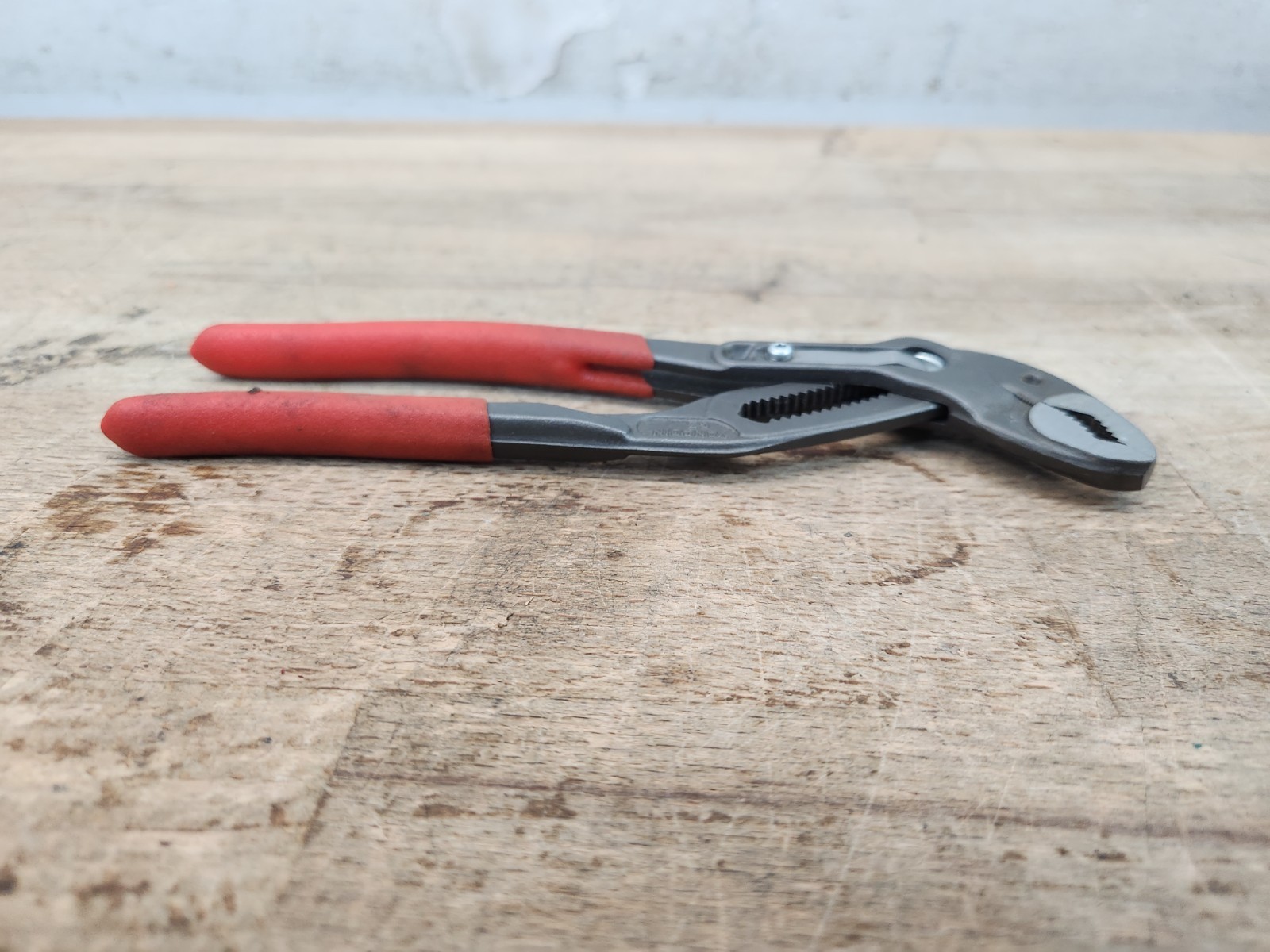 Mac Tools Self-Gripping Cobra Pliers 7" Knipex P7C
