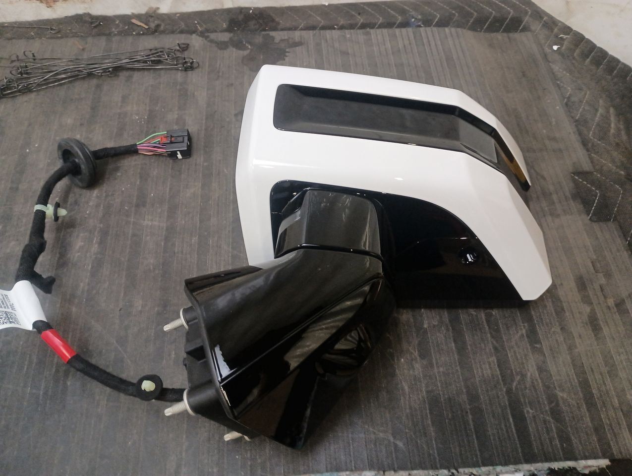 2025 GMC Hummer EV Driver Left Side View Mirror 3101086