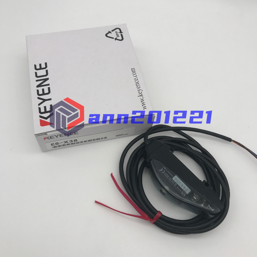 New in box For KEYENCE ES-X38 ESX38 Photoelectric Sensor