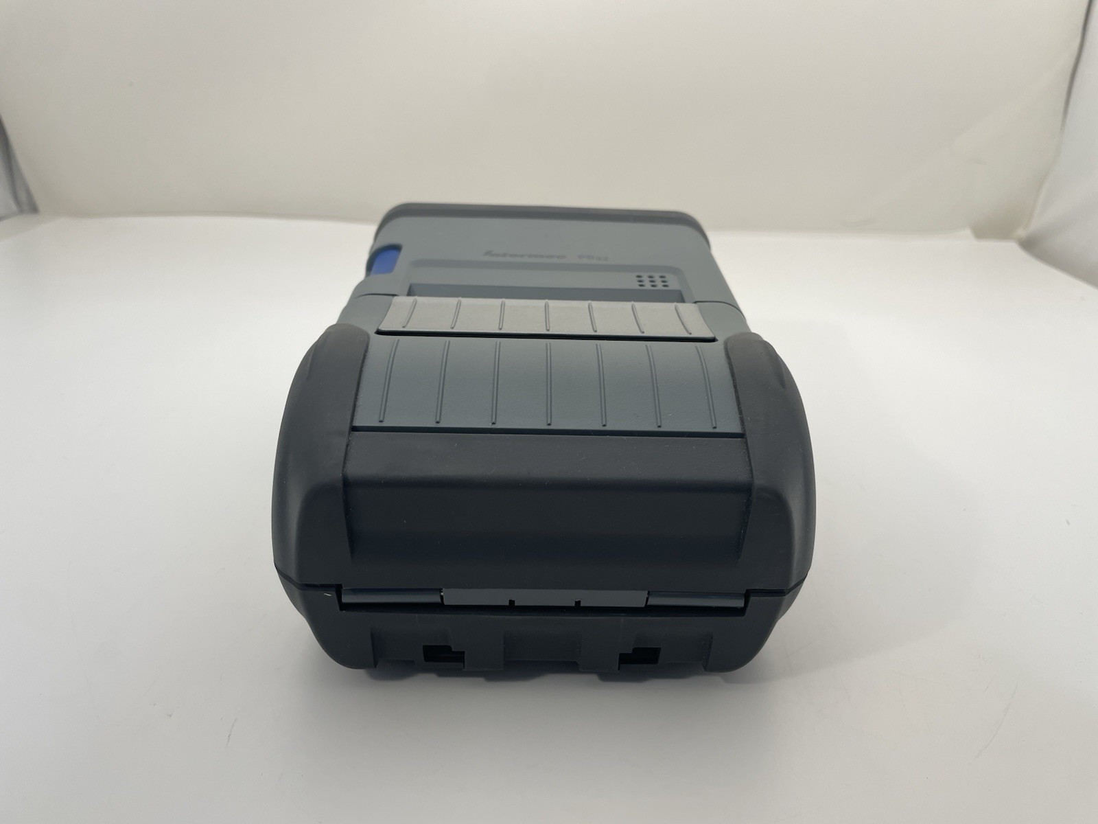 Intermec PB32 Portable 3' Direct Thermal Label Printer WLAN PB32A20804000