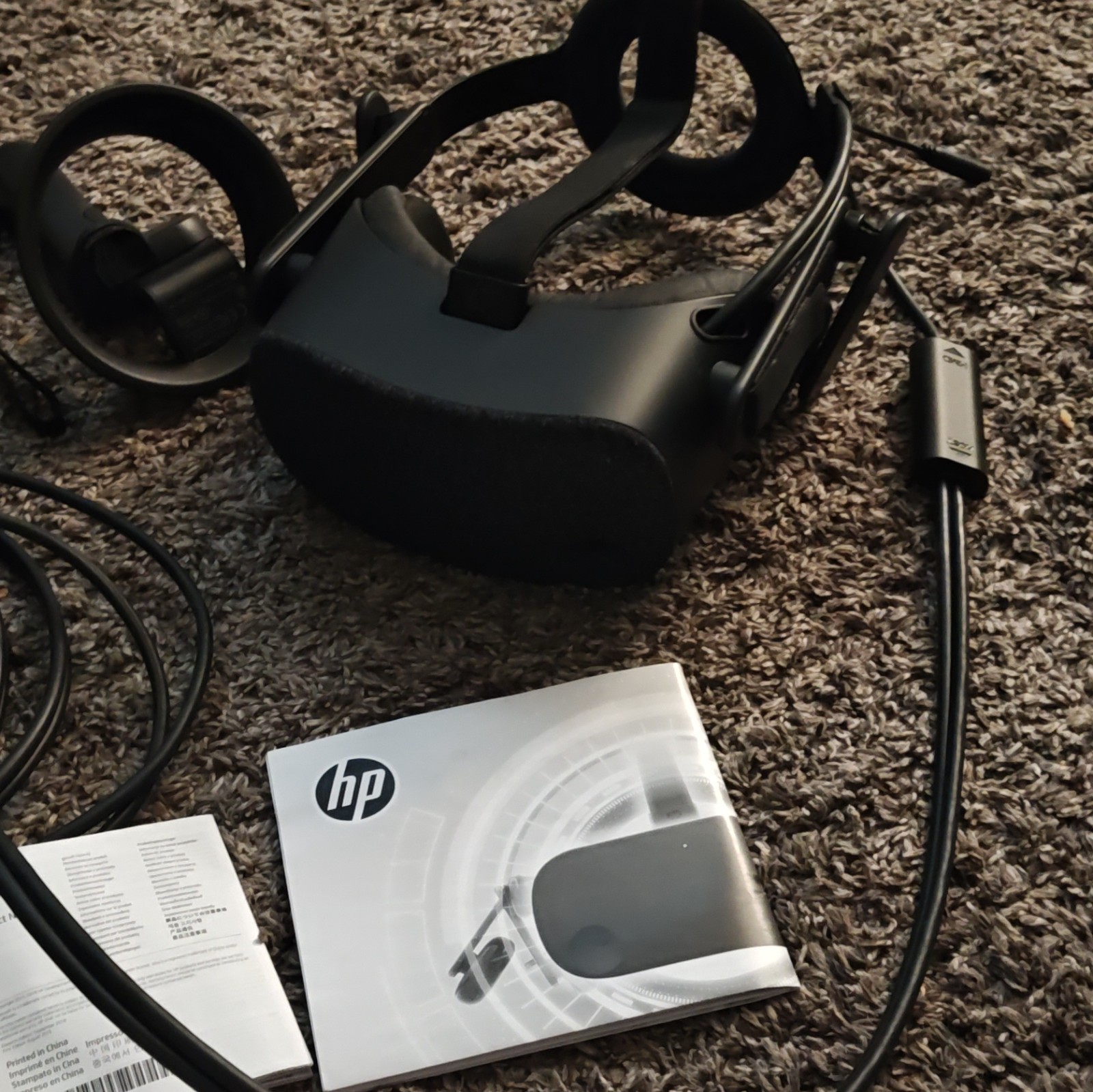 HP PC & Console VR Headset Black w/ Controllers, Cables & Original Box