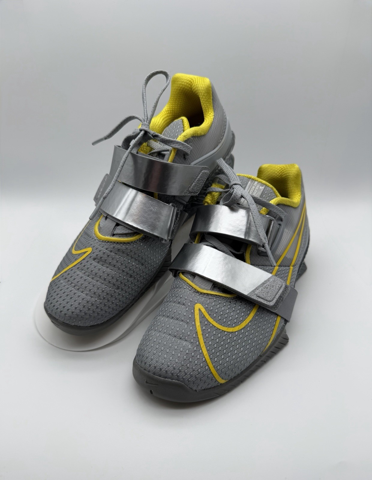 Nike Romaleos 4 Weightlifting Shoes CD3463-002 Men's 7 Firm Cushion Straps