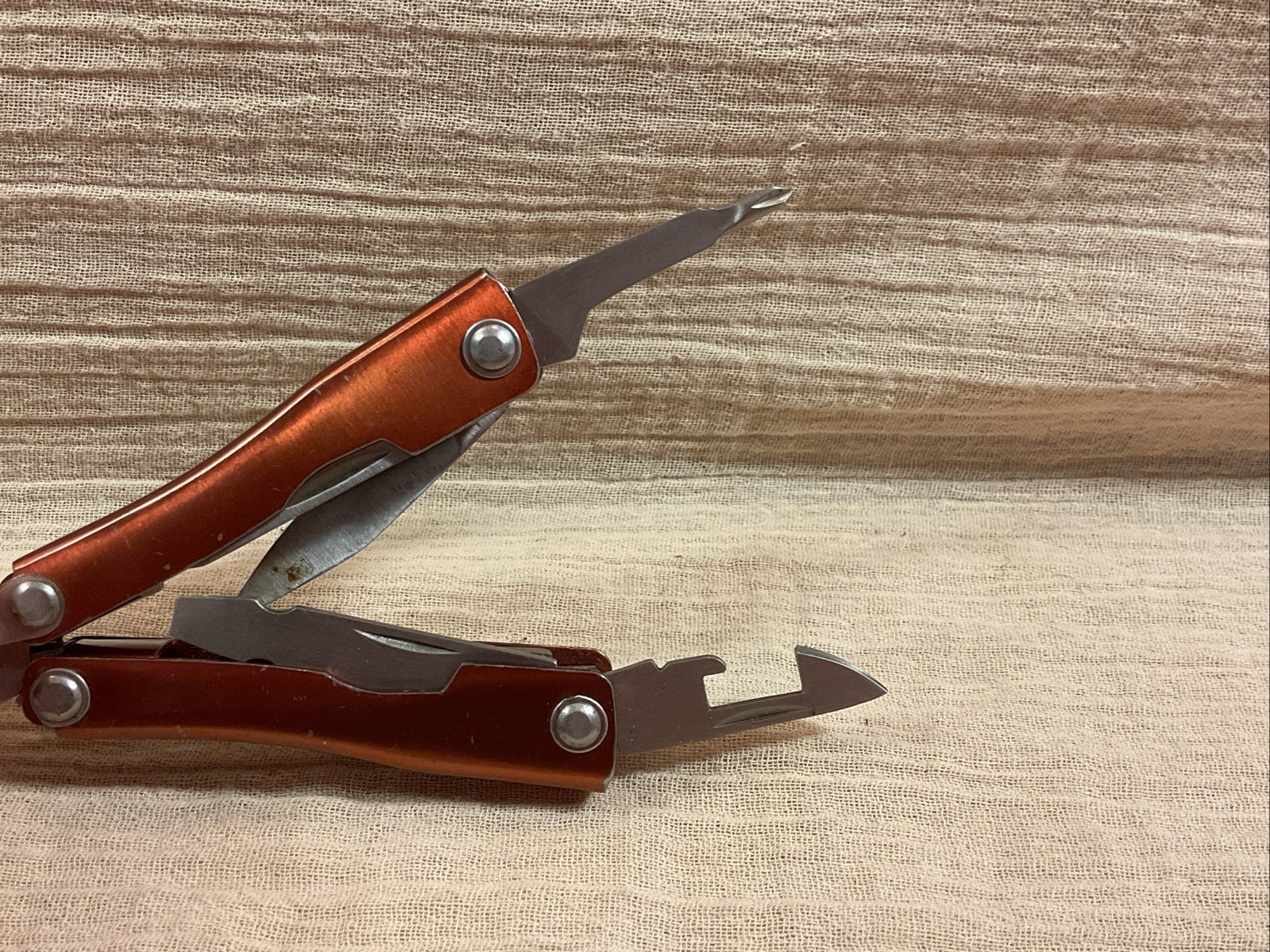 9 Tool Multi Tool Pliers