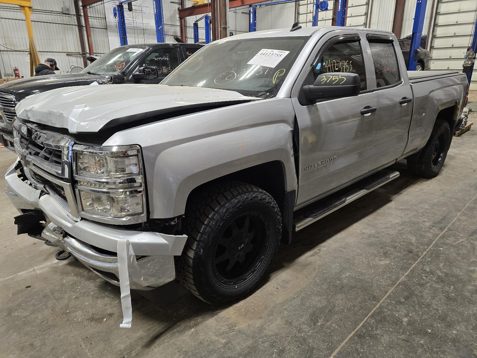 Used Floor Jack fits: 2014 Chevrolet Silverado 1500 pickup  Grade A