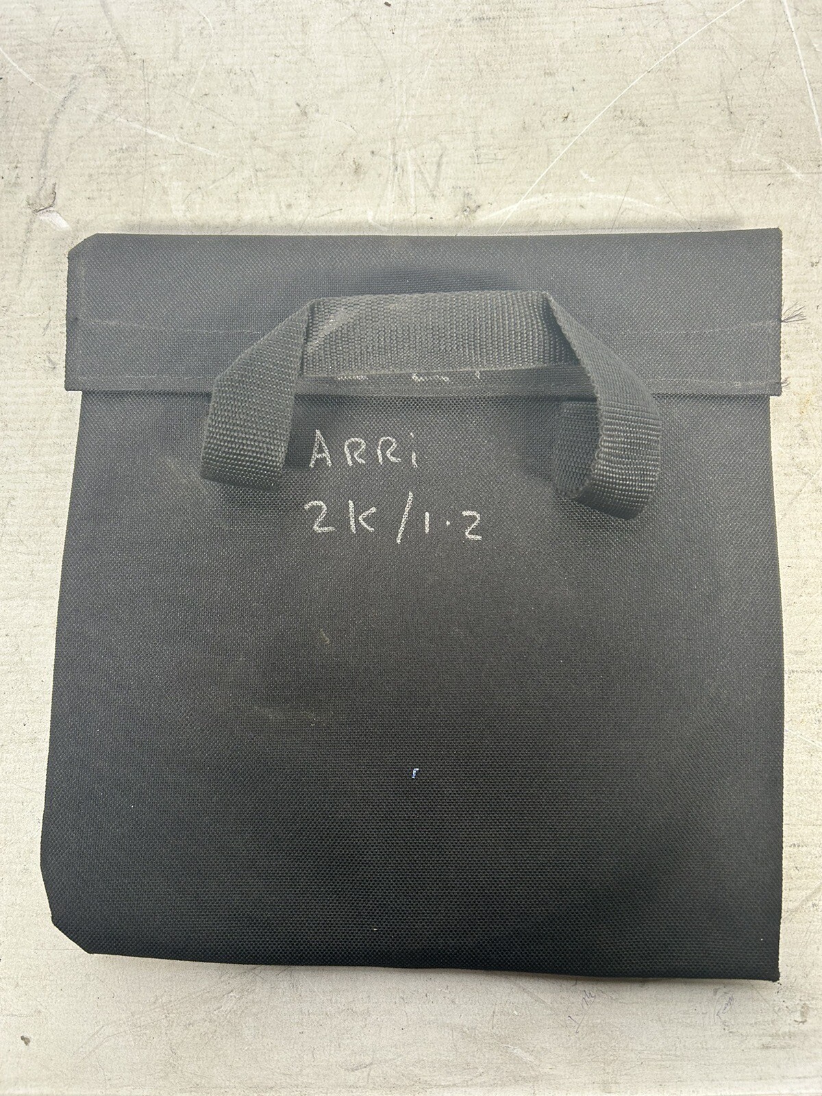 ARRI 1.2 HMI /2k scrim set with bag