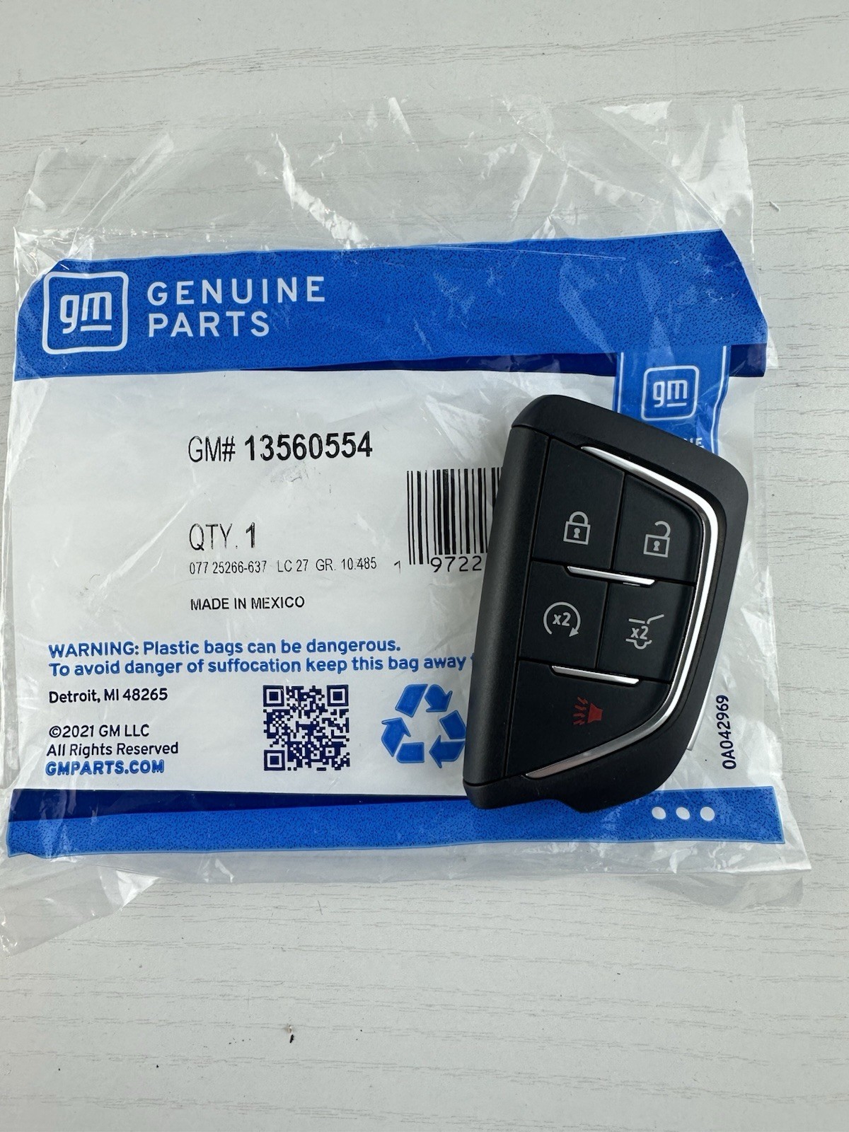 NEW OEM 2023-2025 CADILLAC LYRIQ KEYLESS REMOTE SMART KEY FOB 13560554 / 5 BT