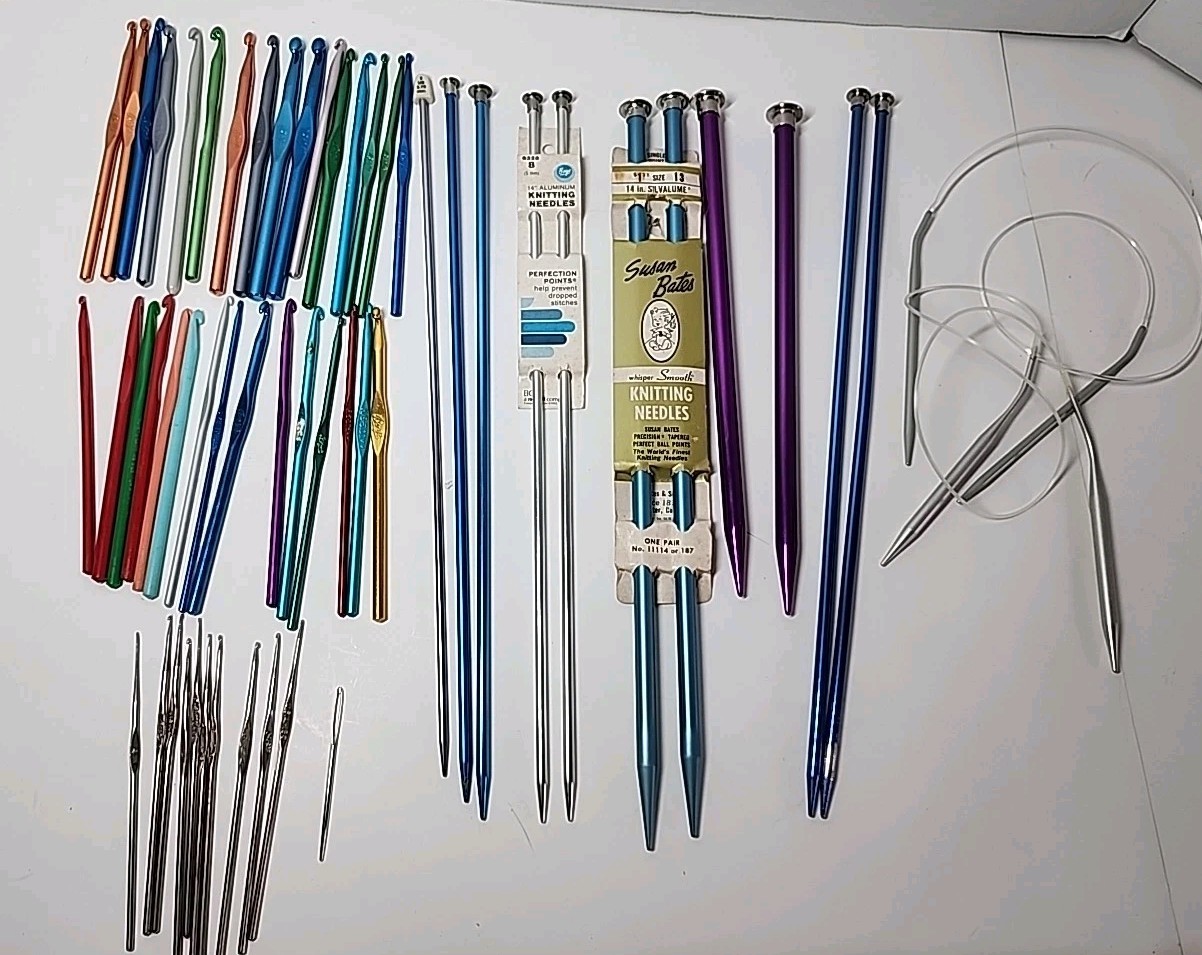 Vintage Lot of 41 Mixed Sized Crochet Hooks & 6x Knitting Needles Sets