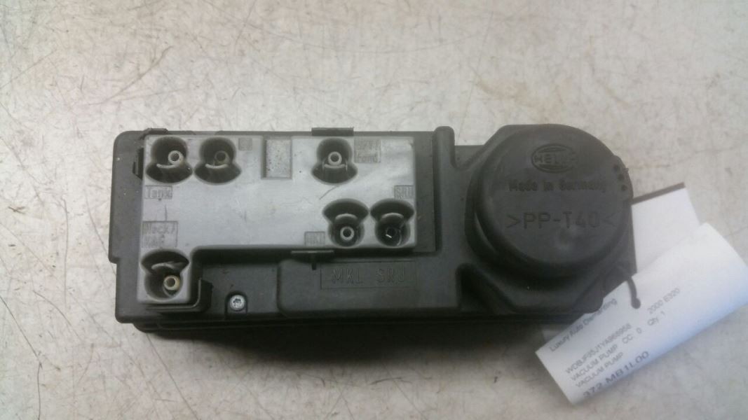 2001 Mercedes-Benz E320 - Vacuum Pump - 2108002748 - 302407