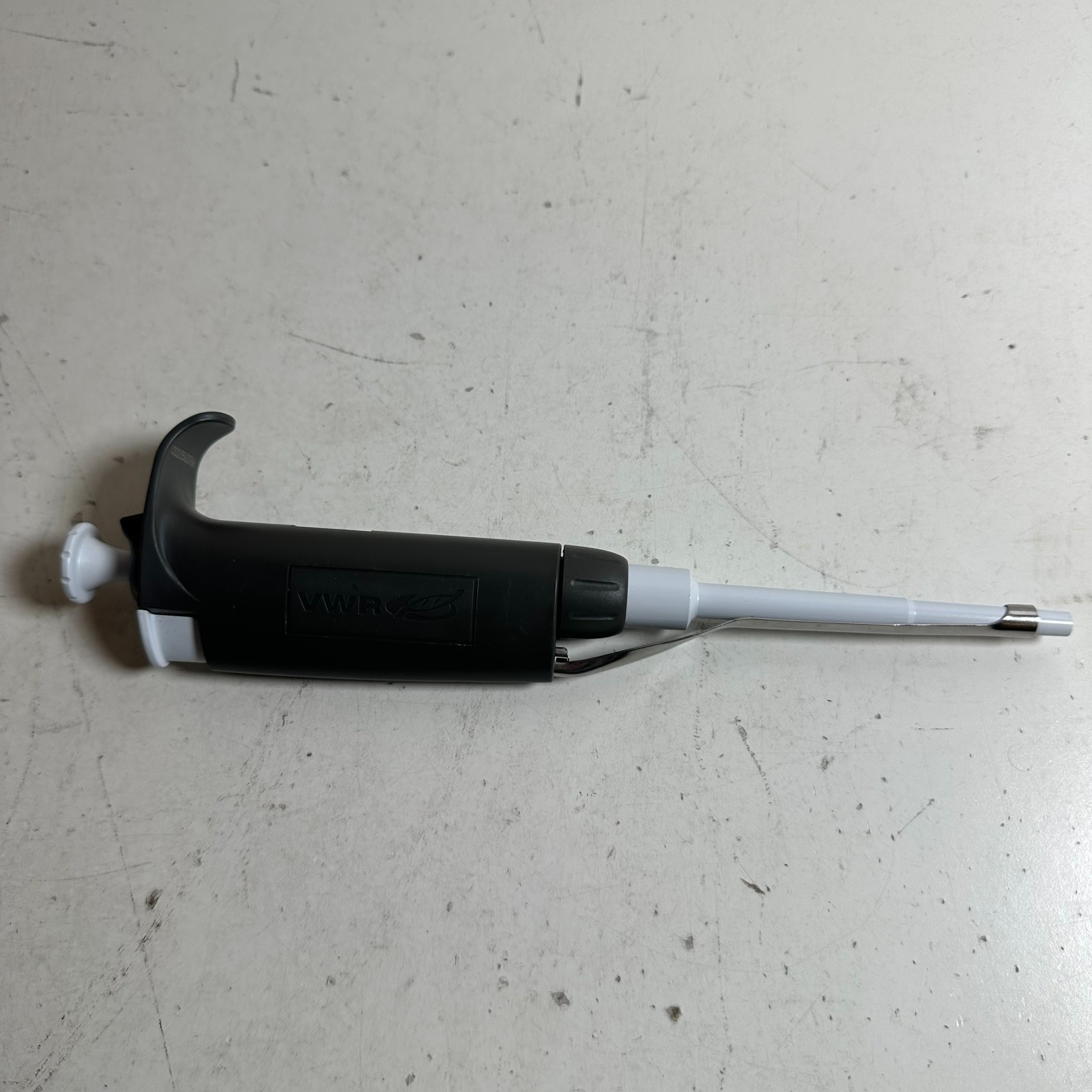 VWR 200 20-200uL LTS Lightweight Ergonomic Single Channel Manual Pipette