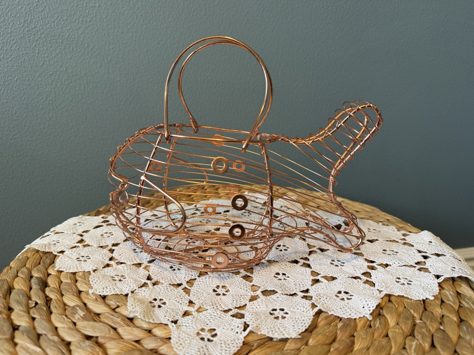 Copper Wire Fish Egg Basket Sculptural Kitchen Decor Modern Wire Fruit Holder