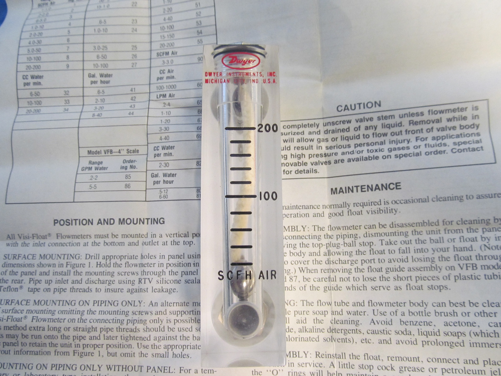 New Dwyer Visi-Float Flowmeter VFA-9 20-200 SCFH
