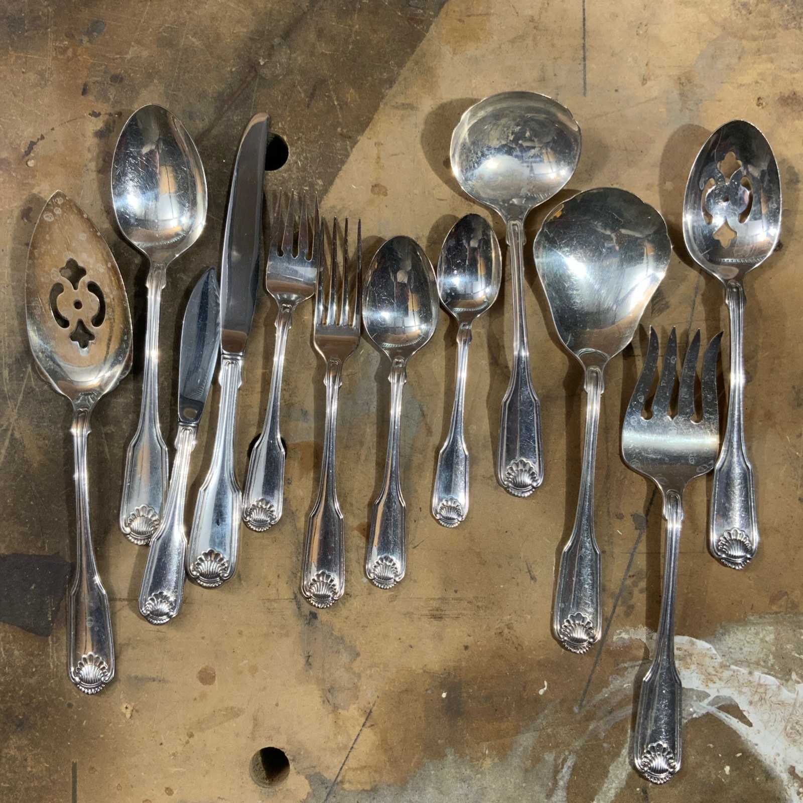 Oneida Classic Shell Serving Pieces Cube Mark Sliver Plate Flatware Replacements