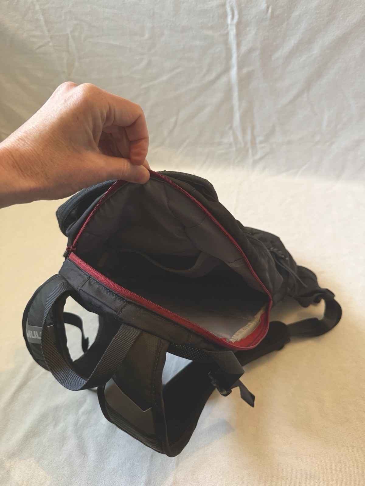 Camelbak M.U.L.E. Hydration Backpack Black/Red With Water Bladder 70oz.