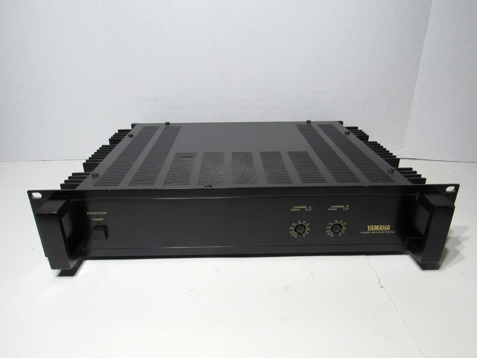 Yamaha P2075C 2 Channel Power Amplifier Commercial Grade Tested Rack Mountable