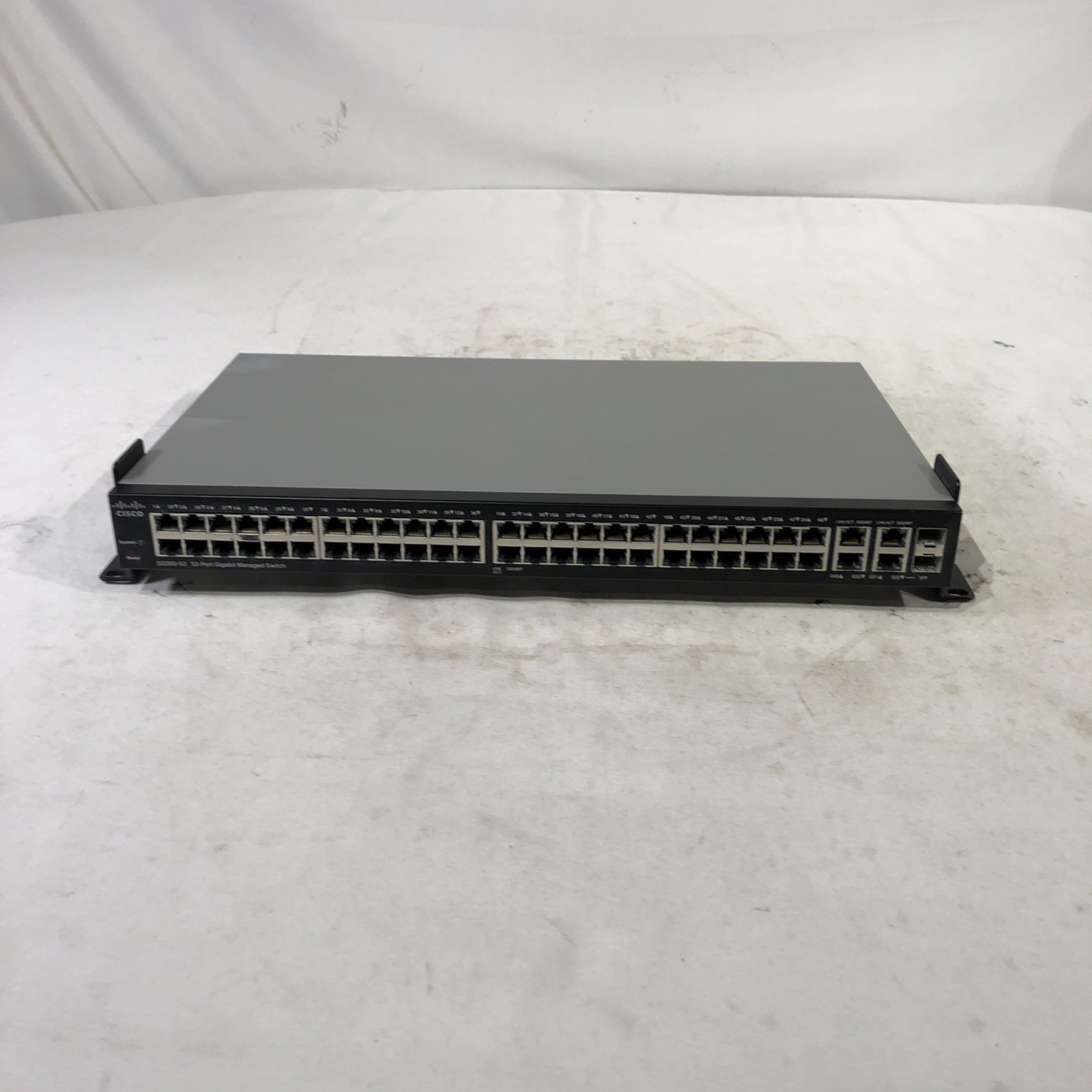 CISCO SG300-52MP USED