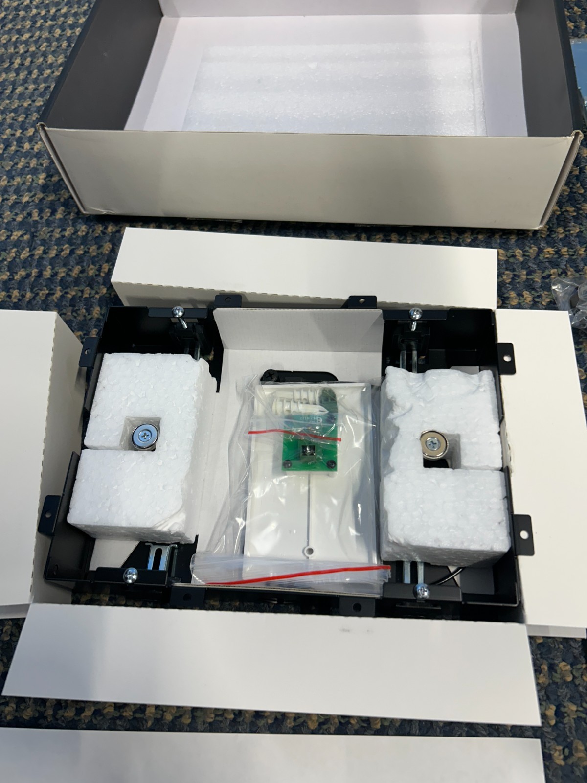 iPort Control Mount Mini CMSW2000V2 Compatible with Ipad Mini 1,2, and 3.