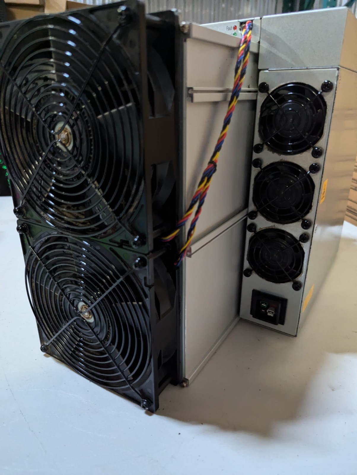 Bitmain Antminer S21pro 234T 3510w For parts or not working