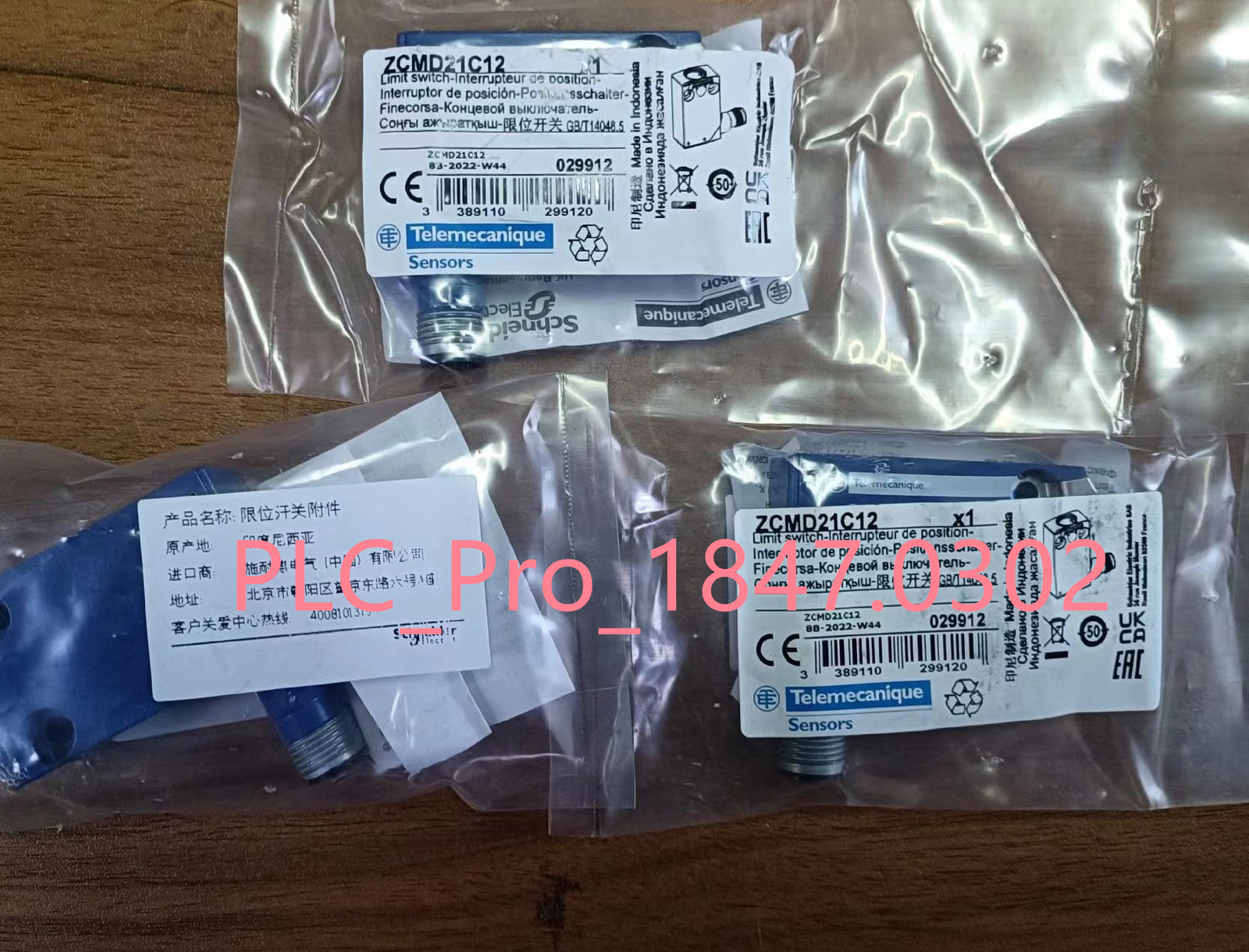1PCS New Schneider ZCMD21C12 Telemecanique Limit Switch Sealed  Fast delivery