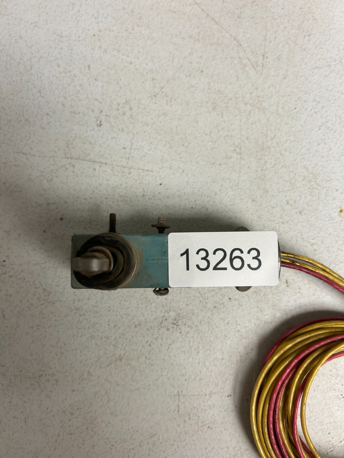Honeywell DTE6-2RN80 Micro Switch, 10A 120 OR 250VAC