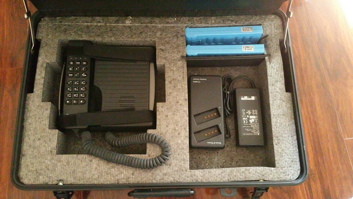 Thrane & Thrane TT-3080A Capsat Messenger Satellite Phone