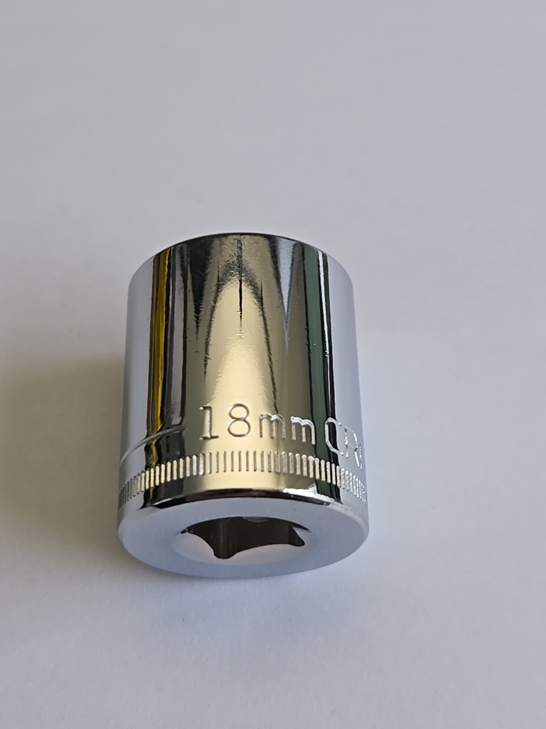 Craftsman 43579 18mm 6 Point 3/8" Drive Shallow Polished Chrome Socket Z-AP