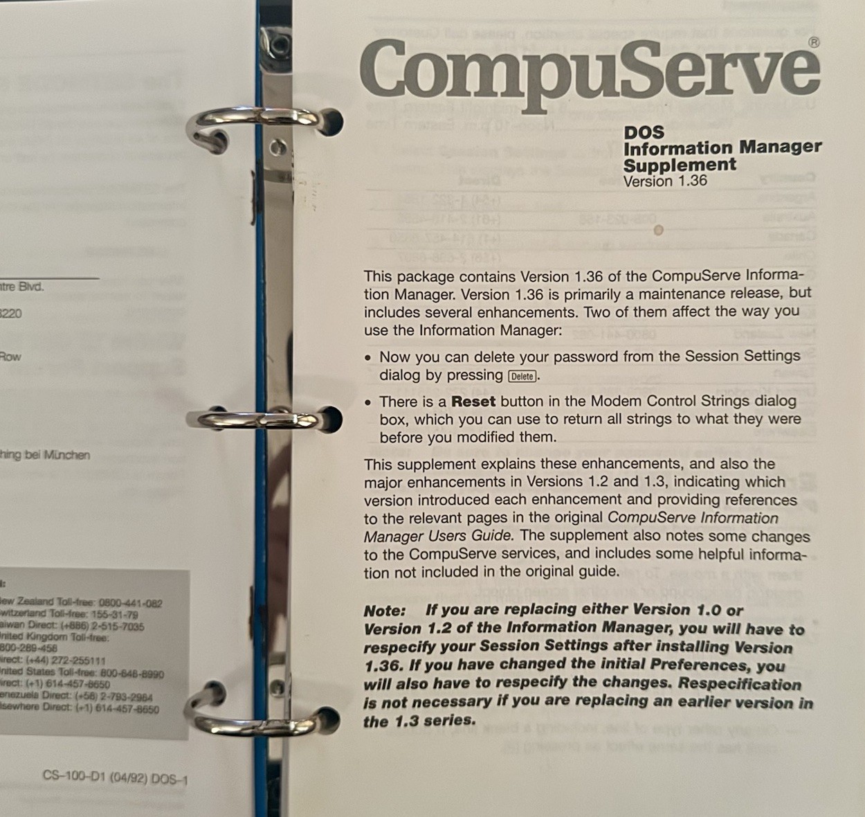 Vintage CompuServe Binder Information Service DOS Computers V1 Guide Set RARE