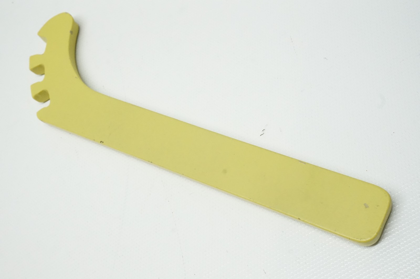 New Surplus Cessna Factory Seat Cam ASSY P/N: 1414230-1