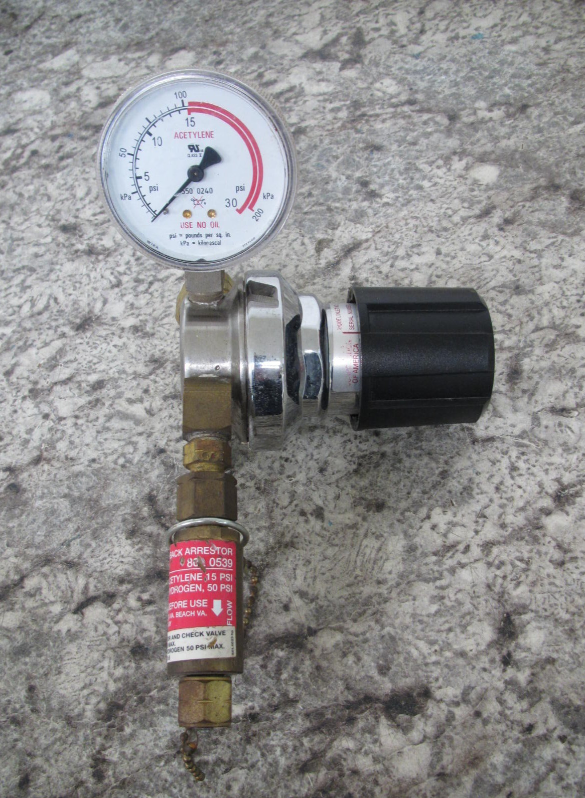 Concoa 205 / 2055001-01-000 Acetylene Gas Pressure Regulator Used Free Shipping