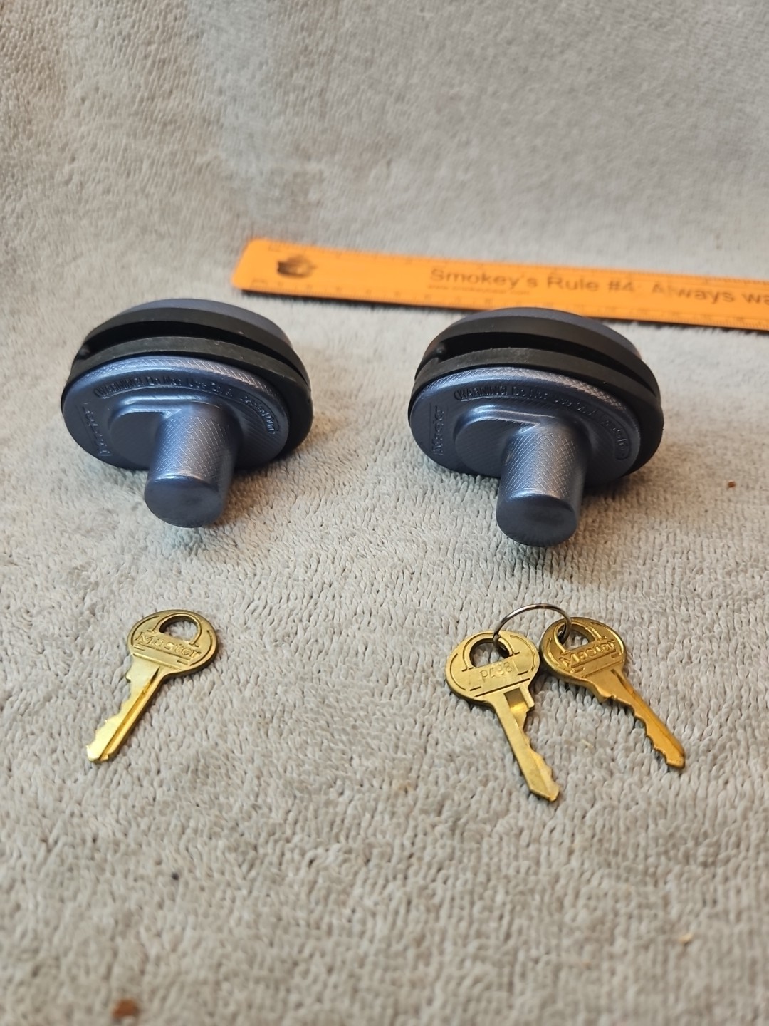 Master Lock Keyed Gun Safety Trigger Lock 90D Lot of 2