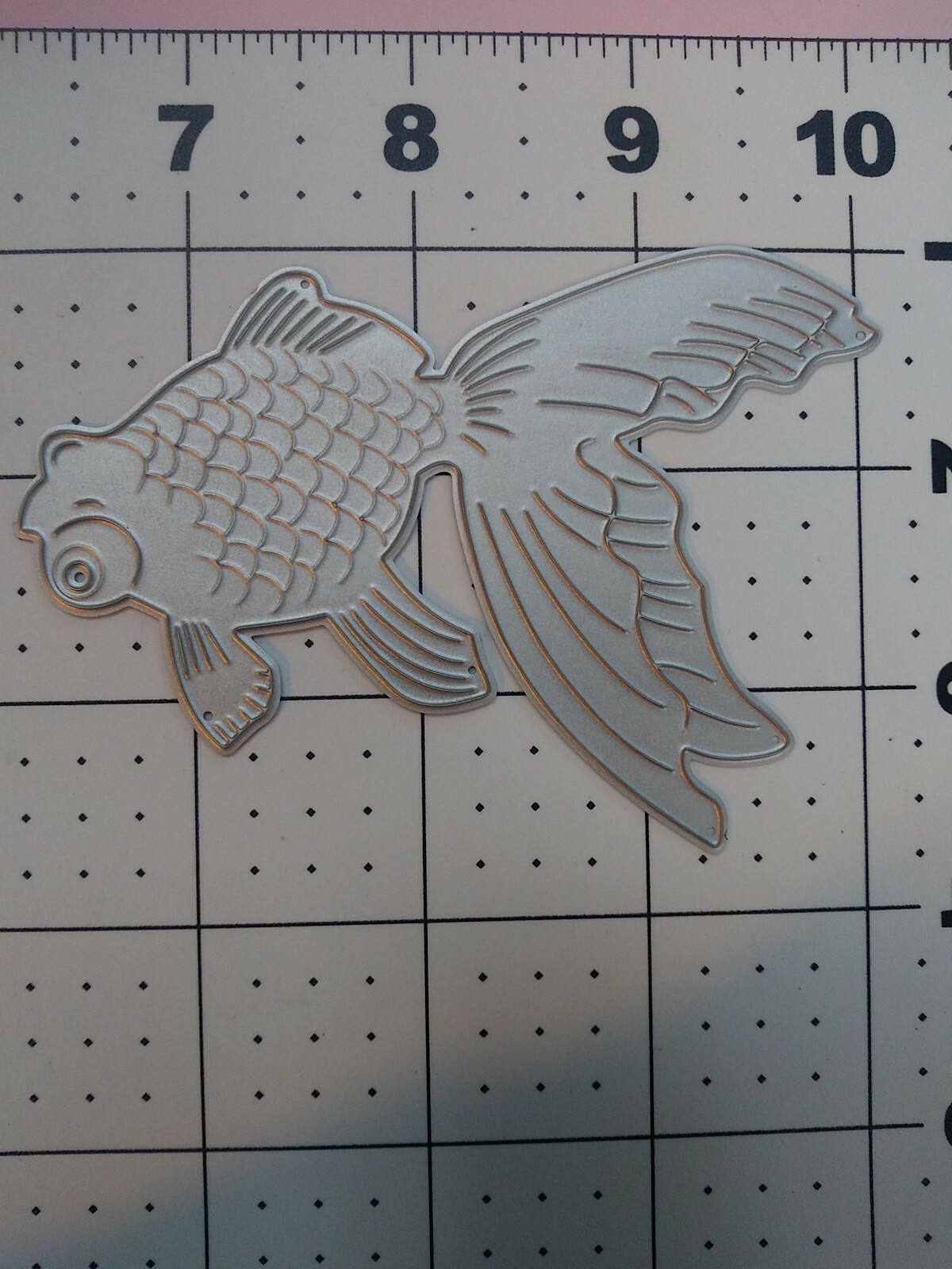 Universal Thin Metal Die Cut Tool Emboss Goldfish edge cup cake top Koi fish