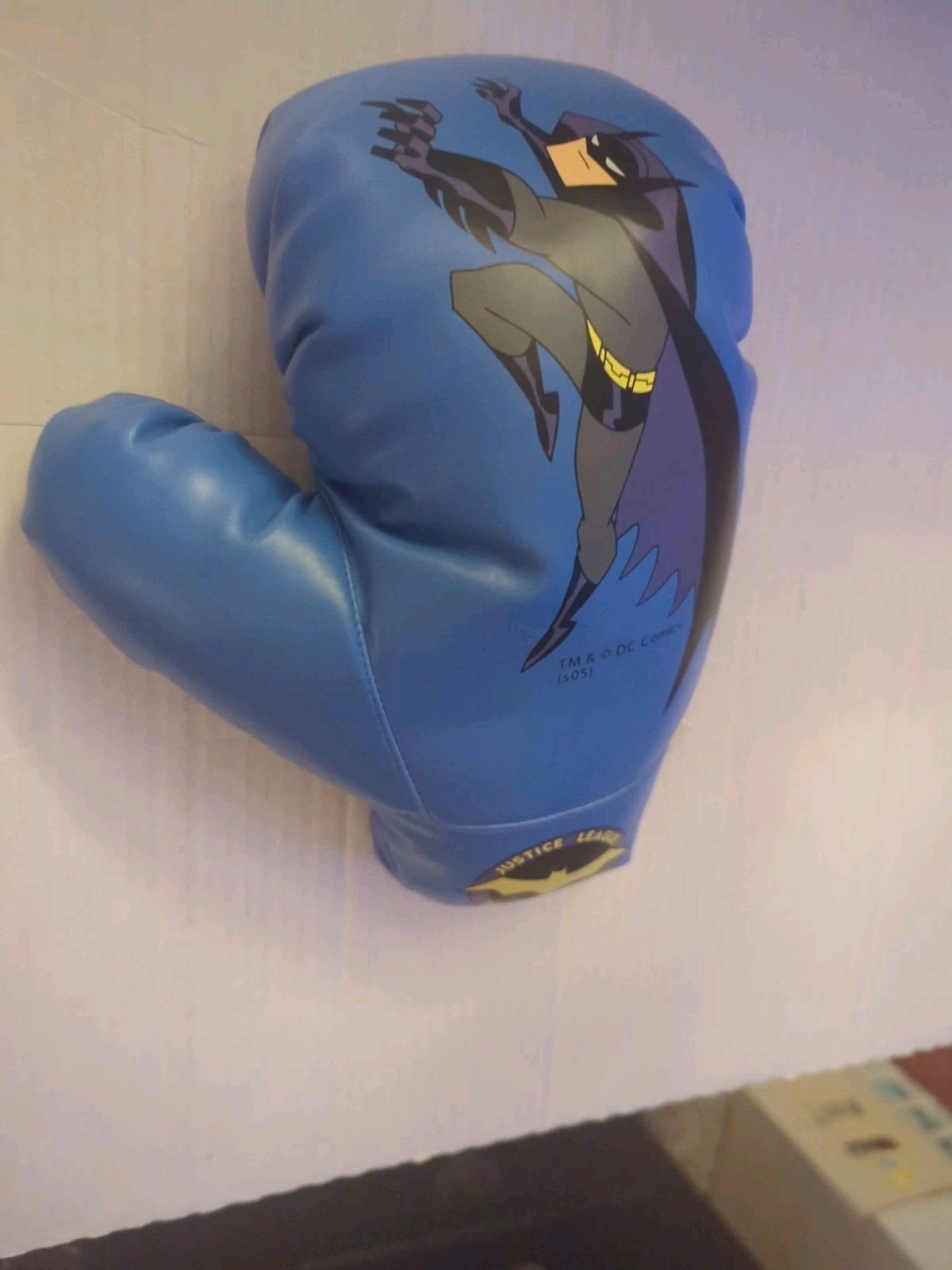 Justice League Kid's Vinyl Batman The Dark Knight Boxing Glove  New Toy Factory