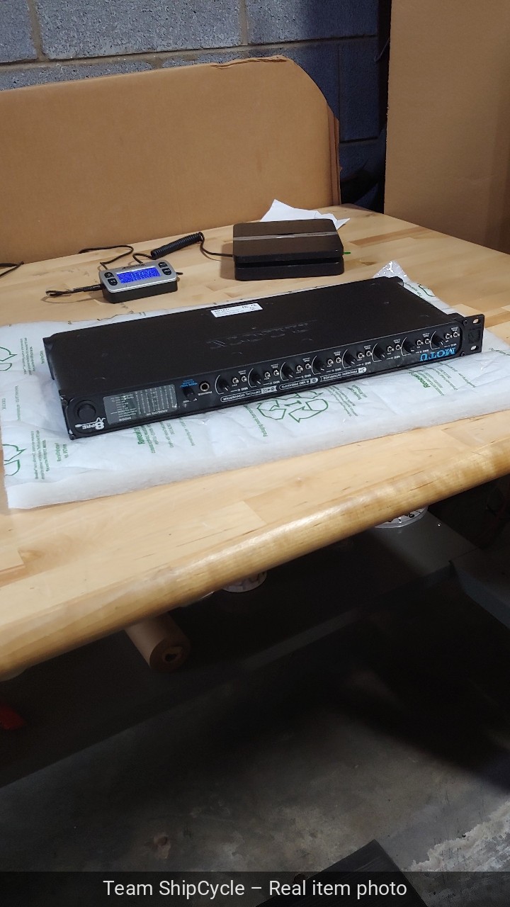 Motu 8Pre 8Pre Firewire Audio Interface Eight Mic Preamps ADAT G2U
