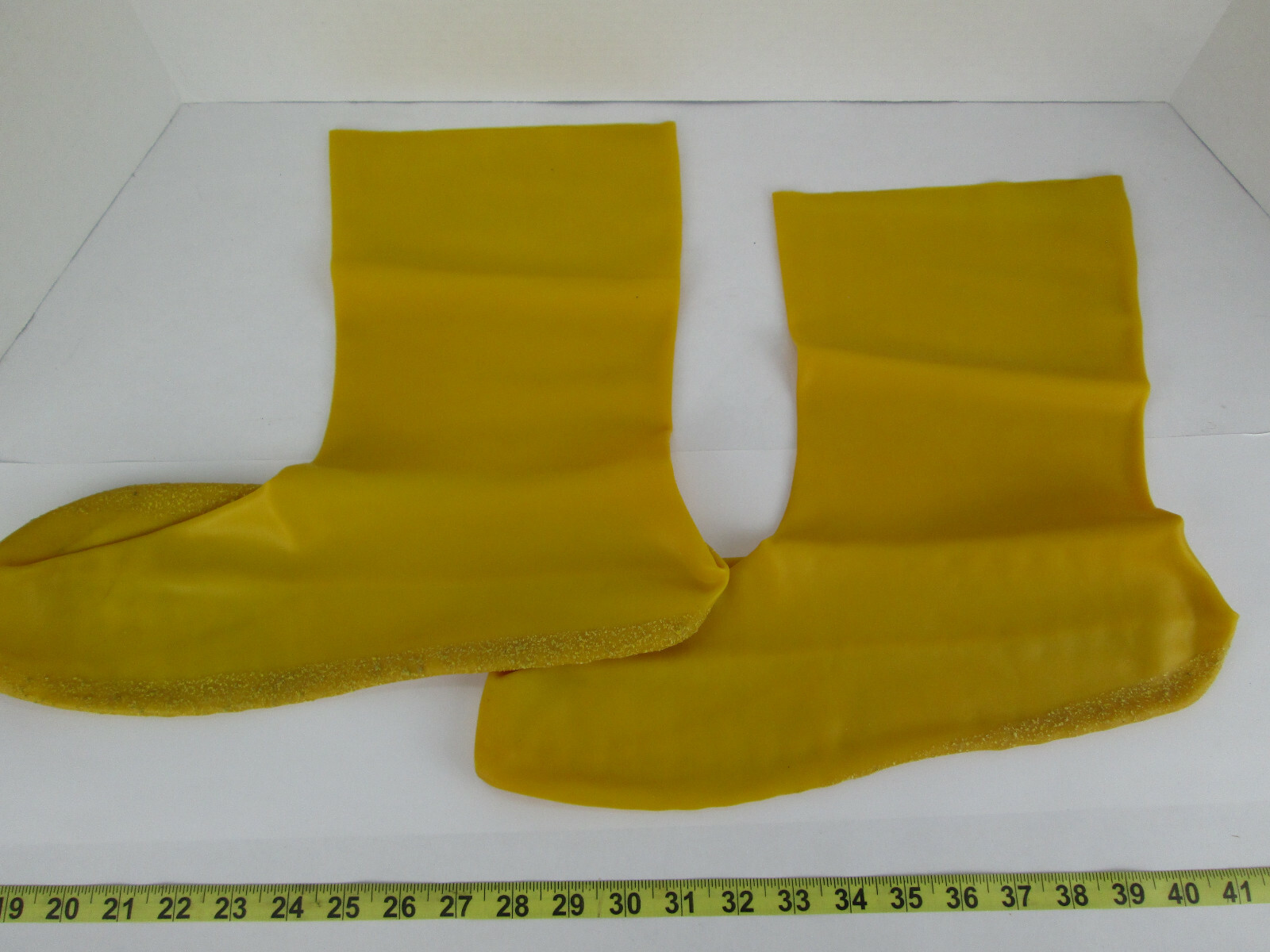 New Lot of 2 Pairs of DSC Overboot Boot Shoe Covers Lab Protection Hazmat XL