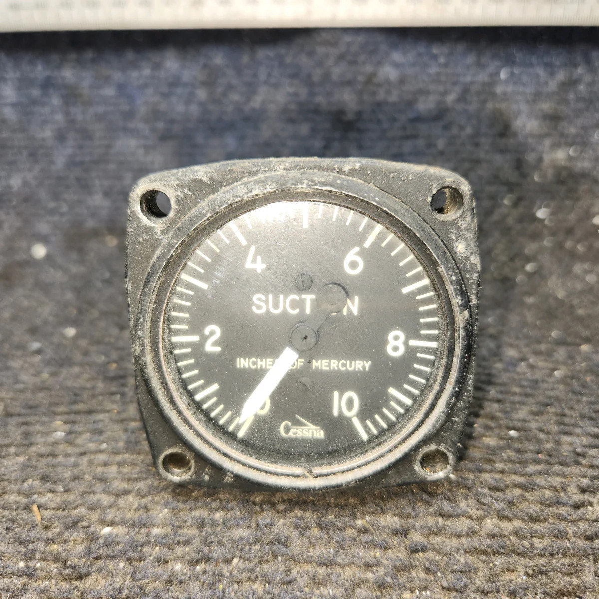 S1414-N1 | Standard Precision | cessna 150G | Suction Indicator