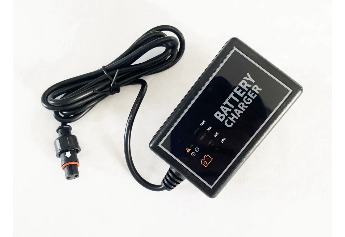 Island Otter Beach Pump Battery Charger