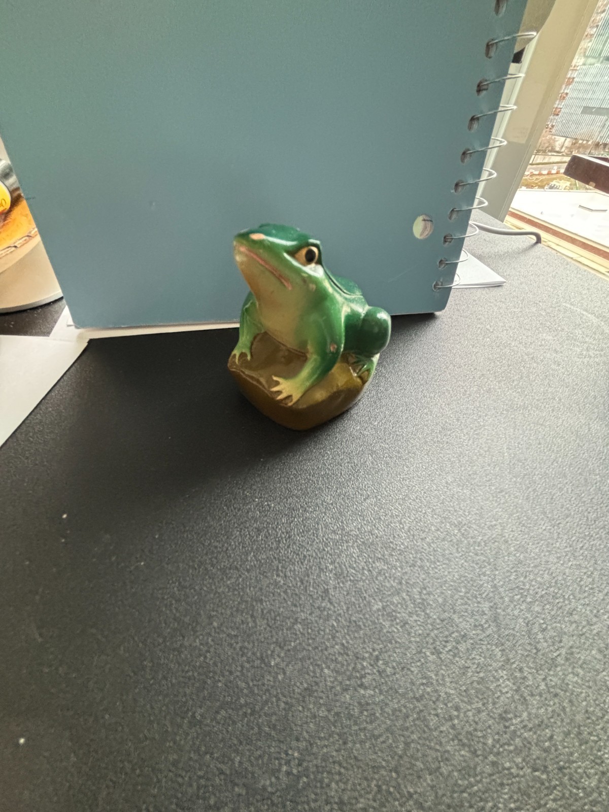 Vintage 2" hard Plastic Green Frog Pencil Sharpener