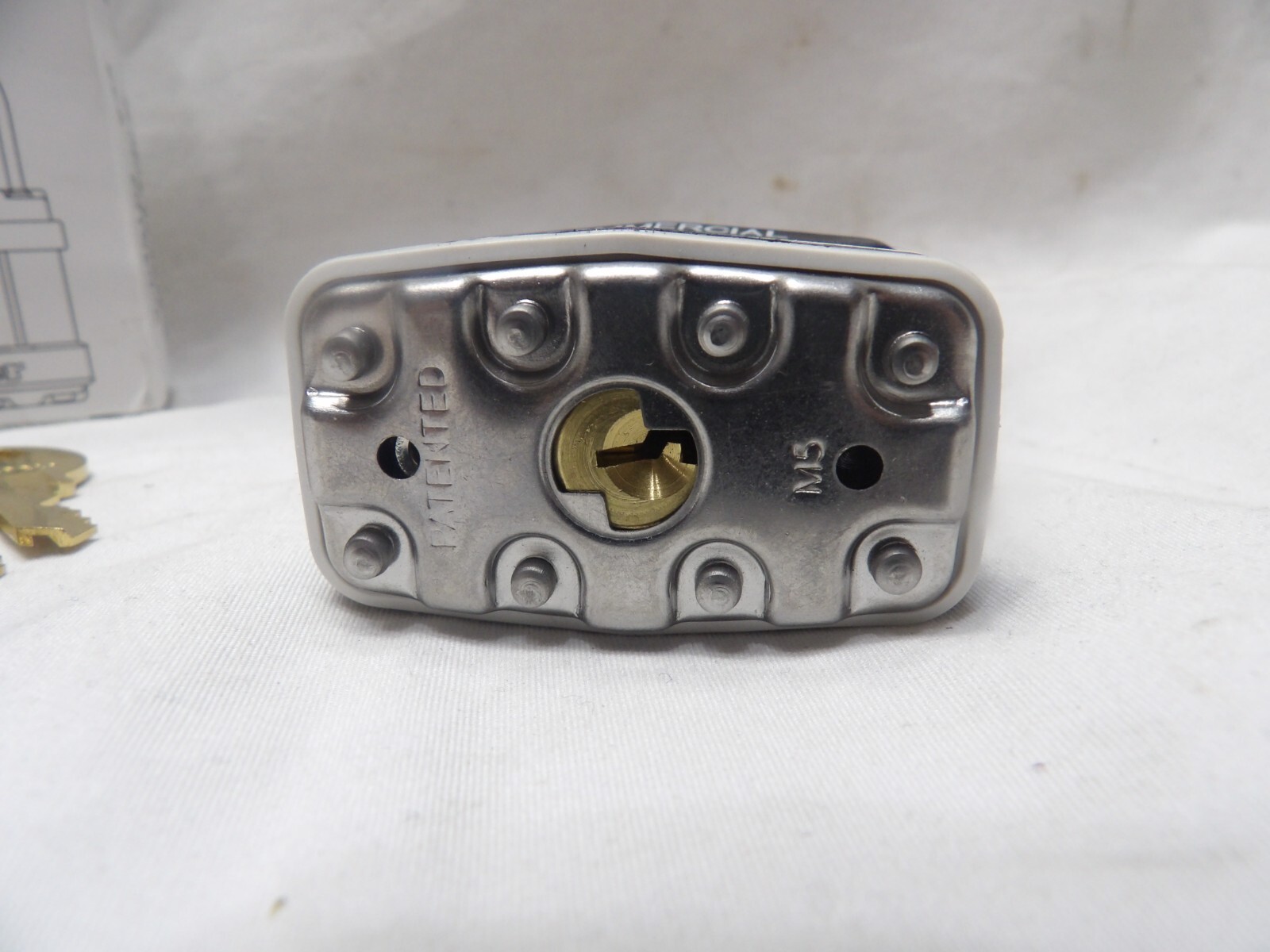 Master Lock Commercial Lock M5LFSTS
