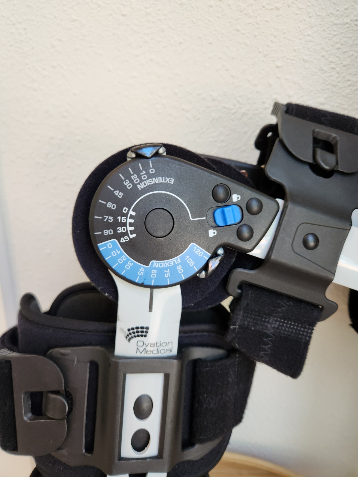 Ovation Medical Adjustable Hinged Knee Brace Stabilization Size