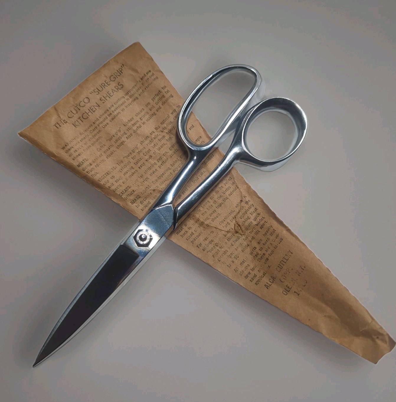 VTG CUTCO USA Chrome 66 Take Apart 8” Kitchen Shears Scissors With Paper Sleeve