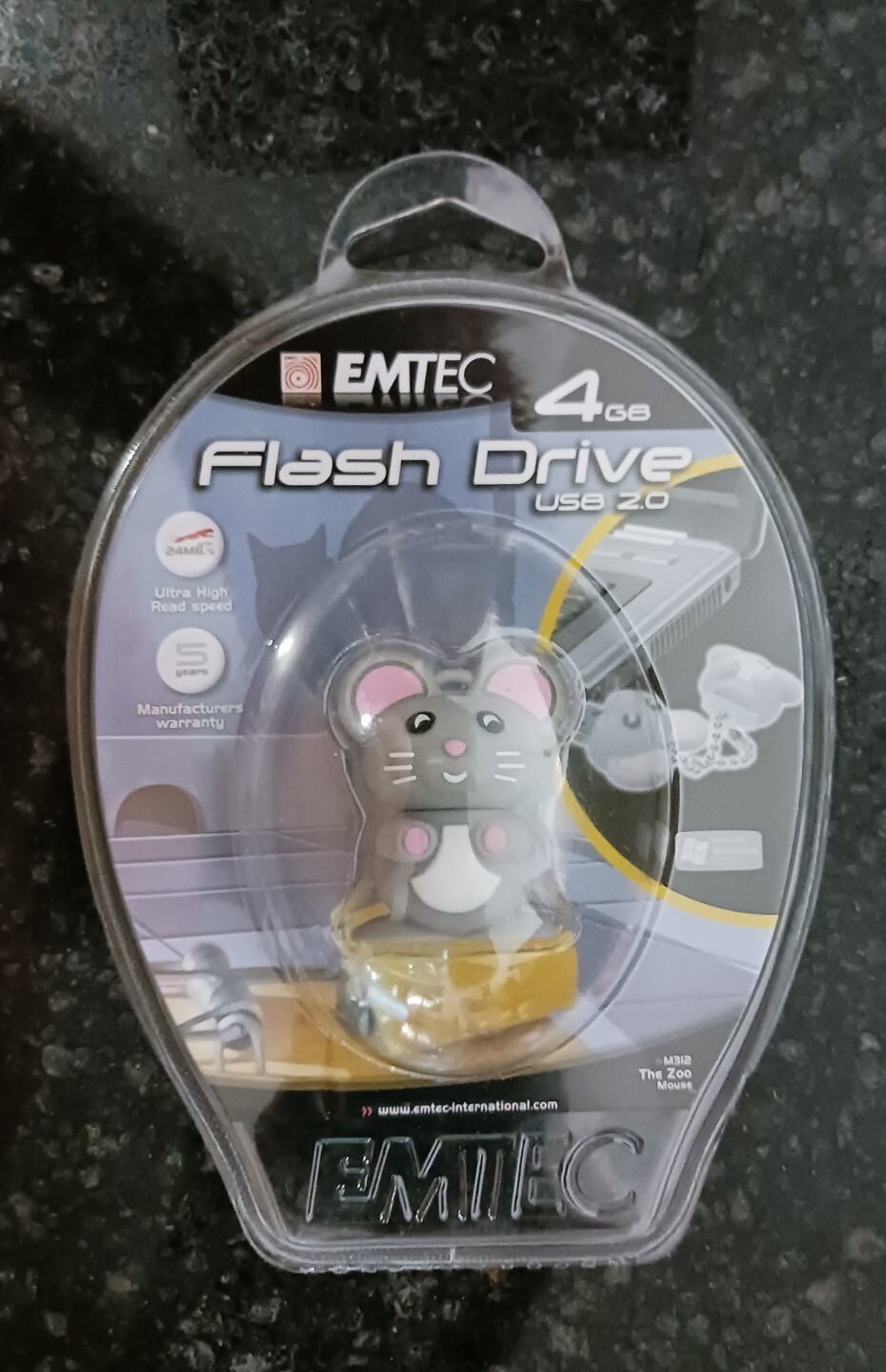 NEW SEALED EMTEC - 4 GB USB 2.0 FLASH DRIVE MOUSE ANIMAL