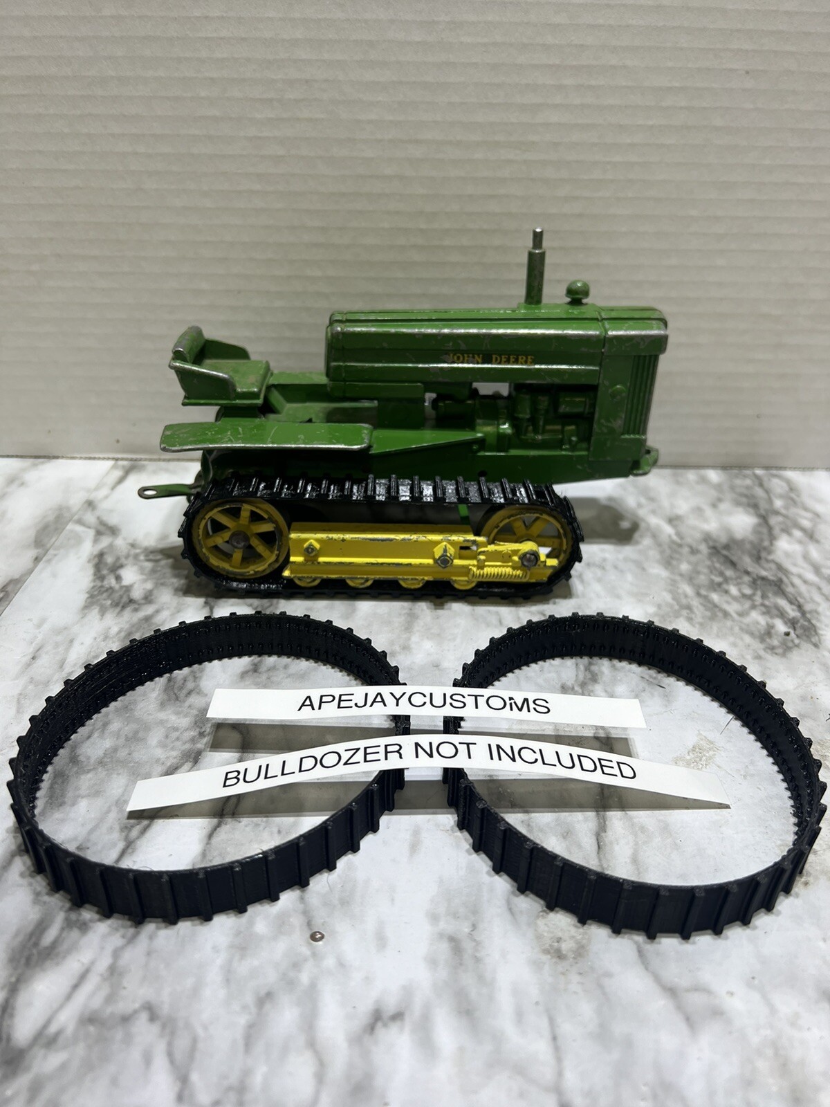 ERTL ESKA John Deere 40 420 Bull Dozer / crawler,  1/16 (TRACKS ONLY)