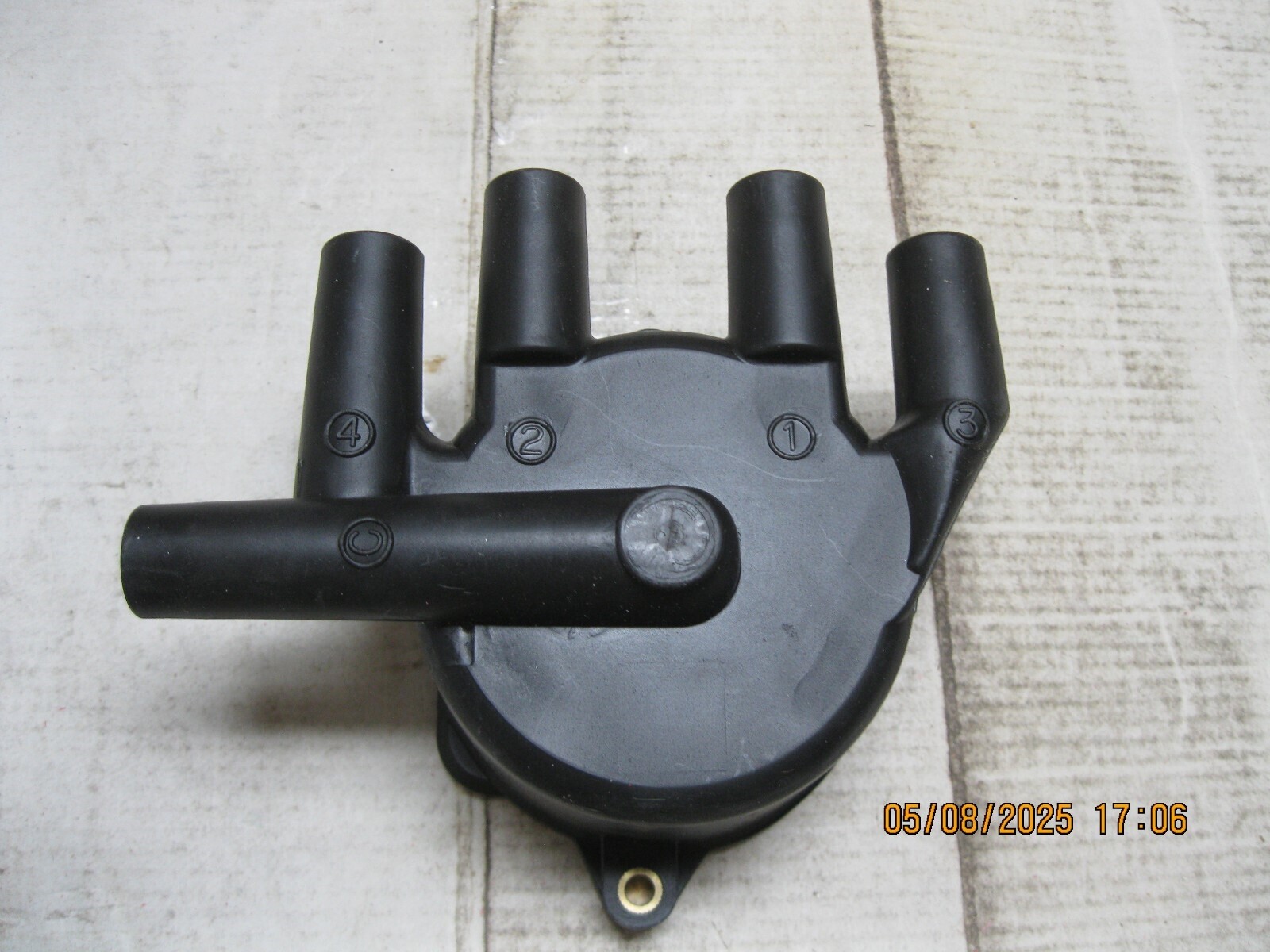 Distributor Cap Standard JH95 (cap only, no screws)