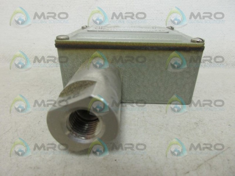 UNITED ELECTRIC 9676 PRESSURE SWITCH NSNP