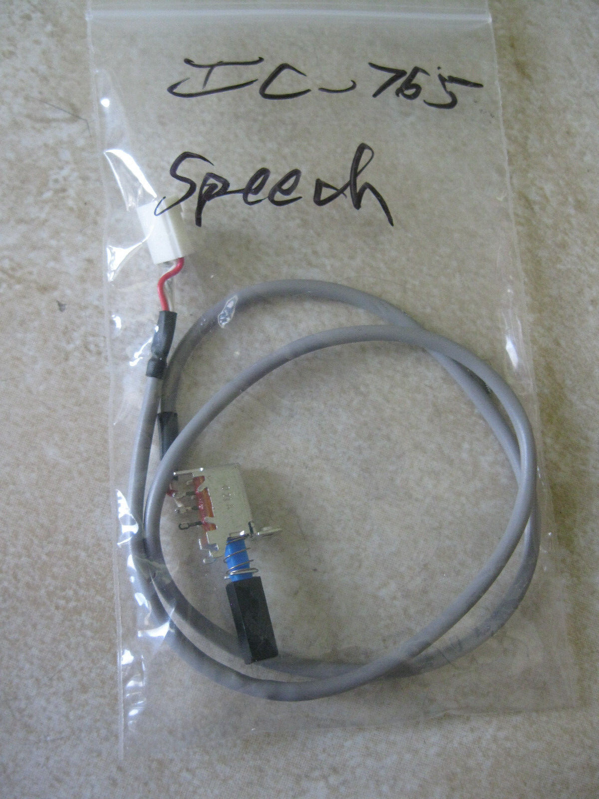 Icom IC-765 SPEECH control in Excellent shape
