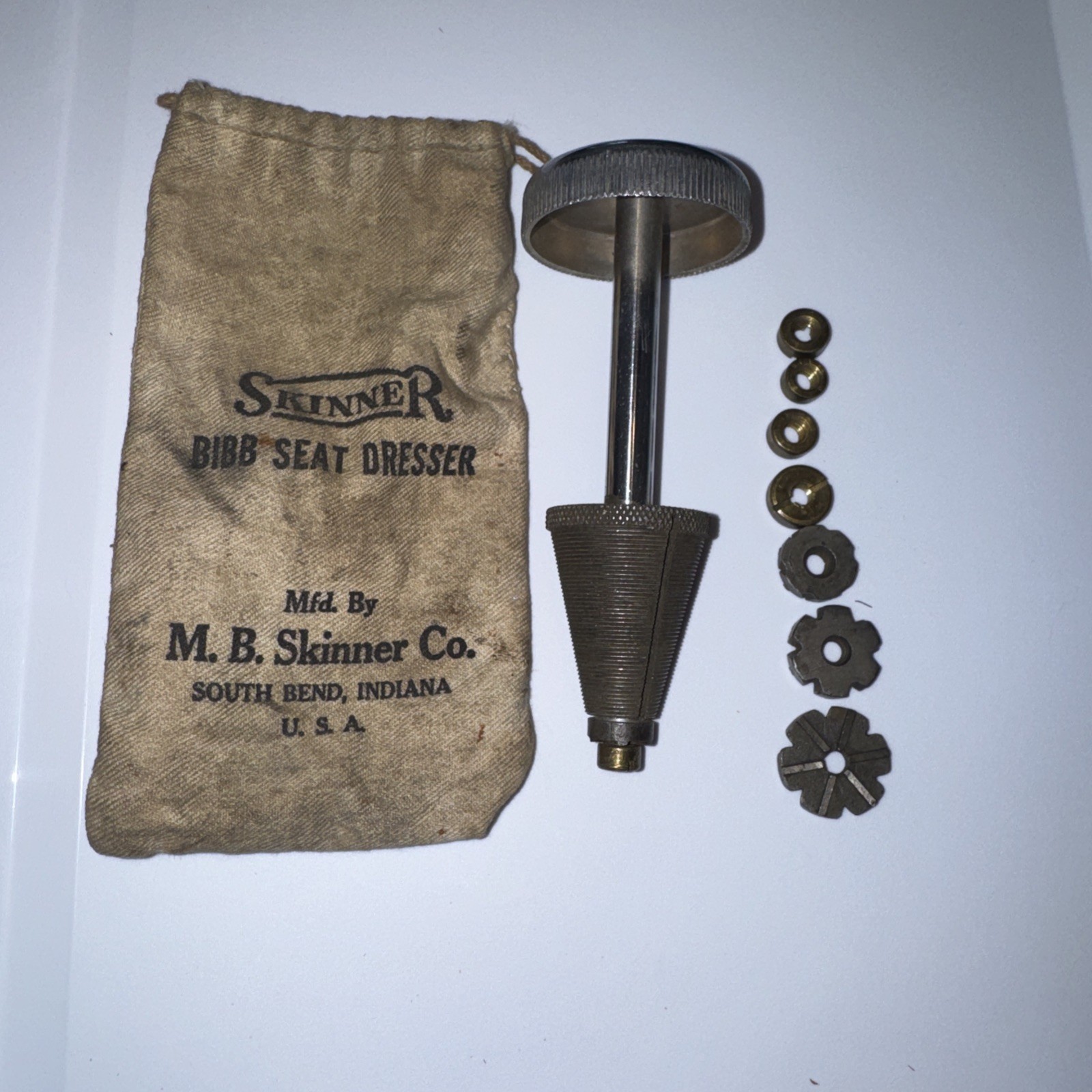 Vintage SKINNER  Bibb Seat Dresser Tool W/ Bag. (TS2)