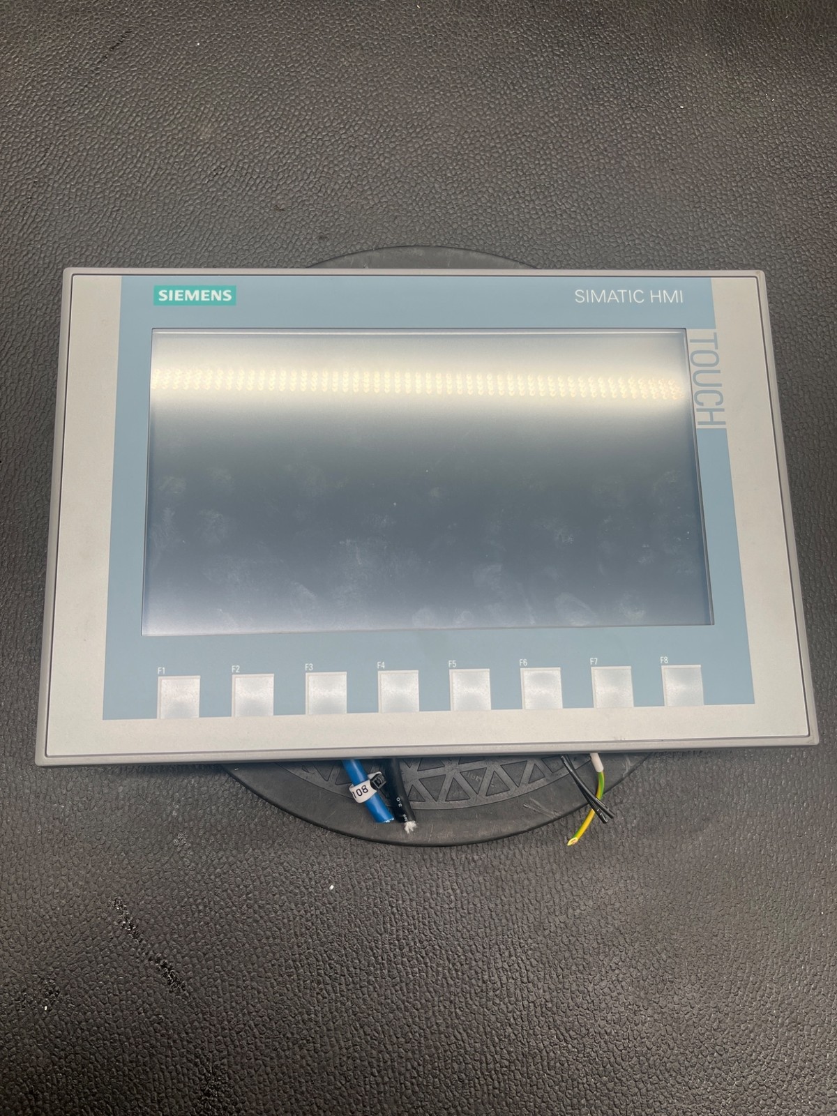 SIEMENS 6AV2123-2JB03-0AX0 KTP900 Basic HMI Touch Panel USED